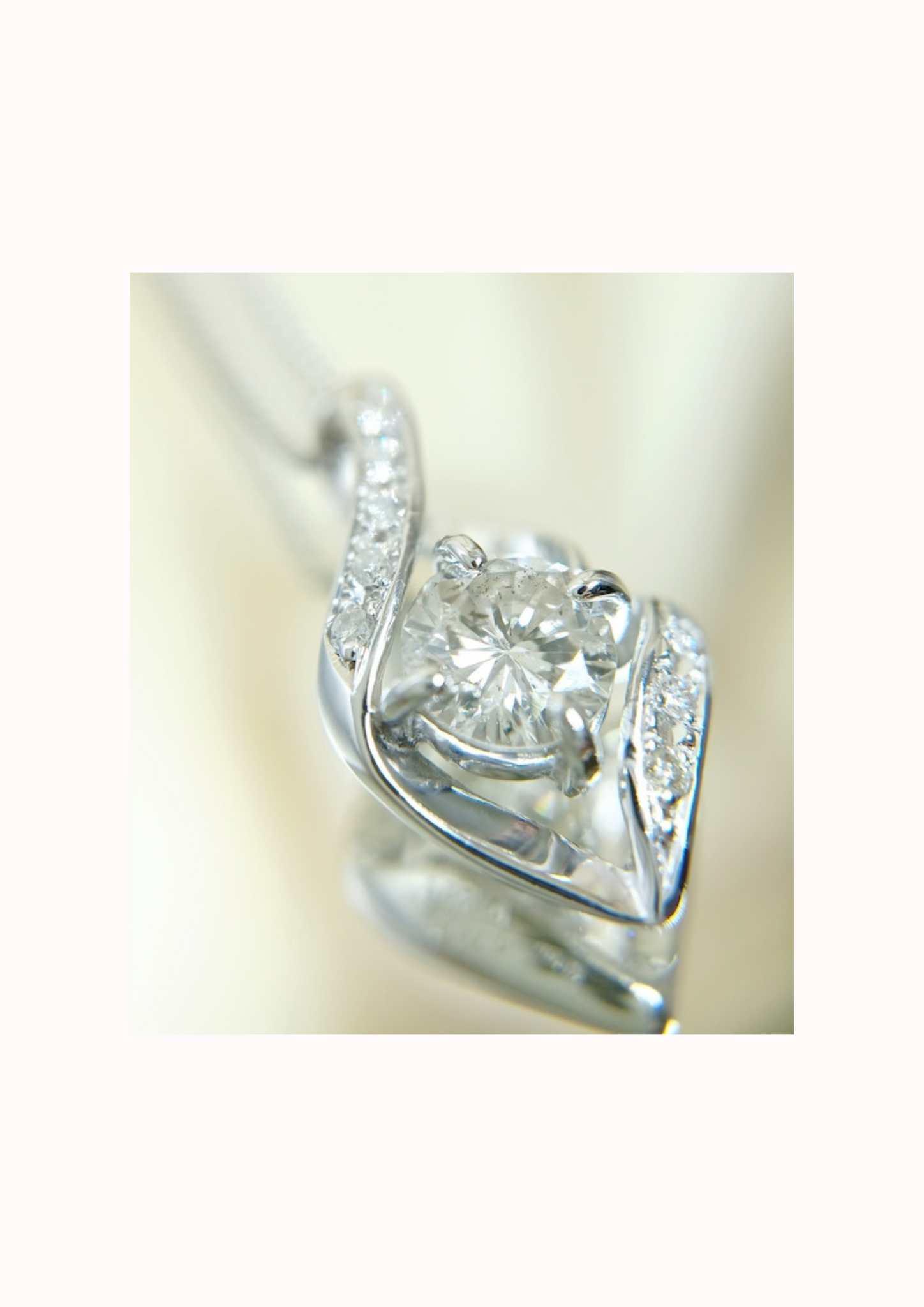 〈SJ-N-125〉K18WGホワイトゴールド・天然ダイヤモンド(0.736/0.08ct）デザインペンダント　ネックレス ソーティング付き　ただいまオープニングセールにつき30％OFF！