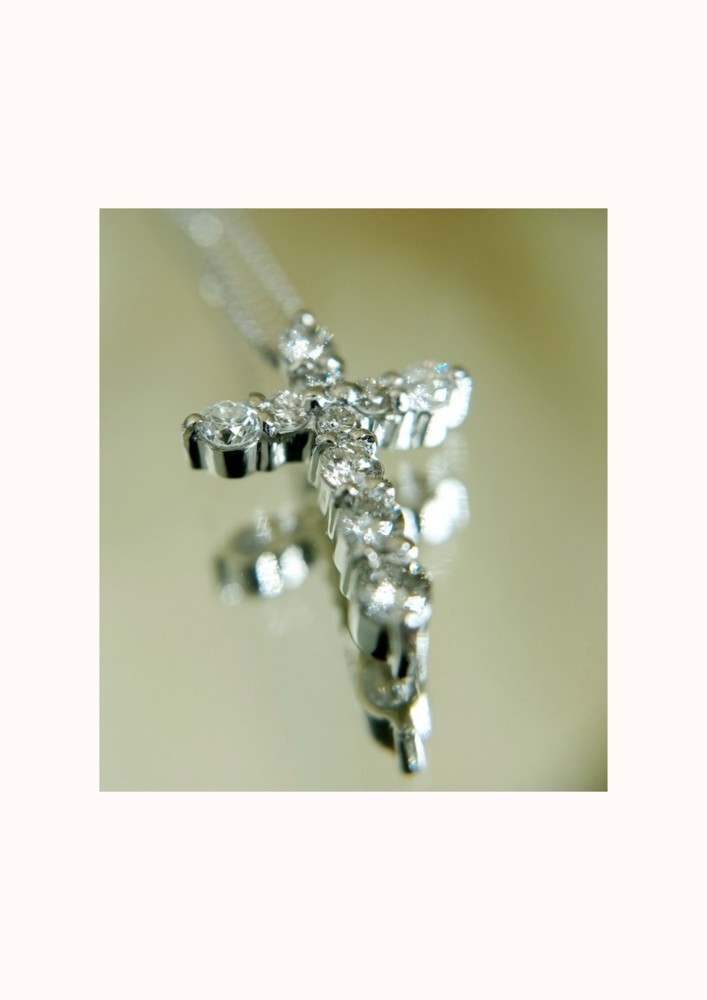 〈SJ-N-141〉 プラチナ・　天然ダイヤモンド（0.301ct）クロス（十字架）ペンダント　ネックレス